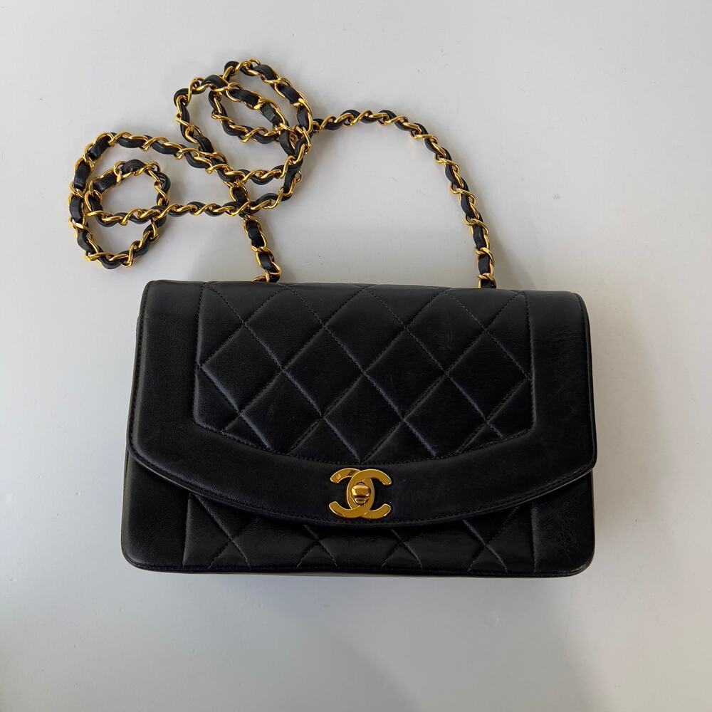 Vintage Chanel Diana Flap Bag Quilted Lambskin Black 24KGHW Small - Picture 2 of 7